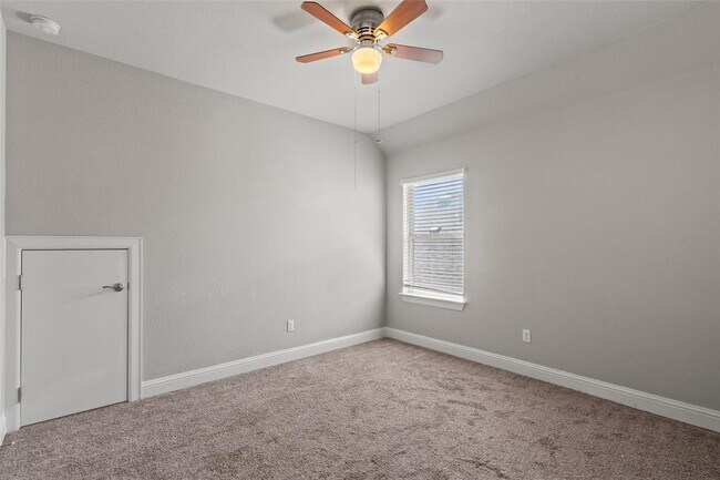 Building Photo - 17105 Casanova Ave