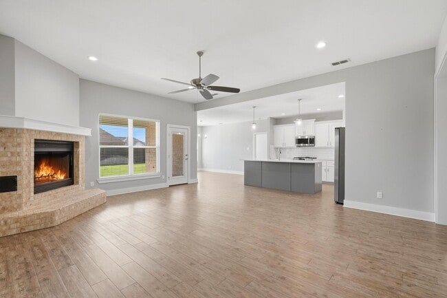 Building Photo - 6609 Desert Willow Tr