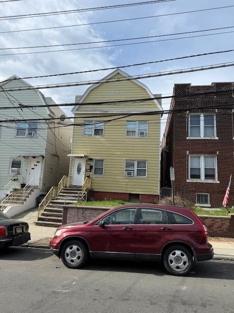 Building Photo - 44 W 54th St