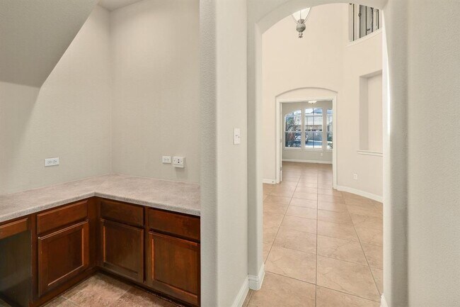 Building Photo - 3313 Pine Needle Cir