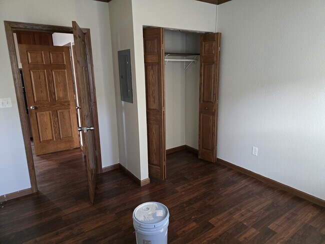 Building Photo - 3634 E Bottsford Ave