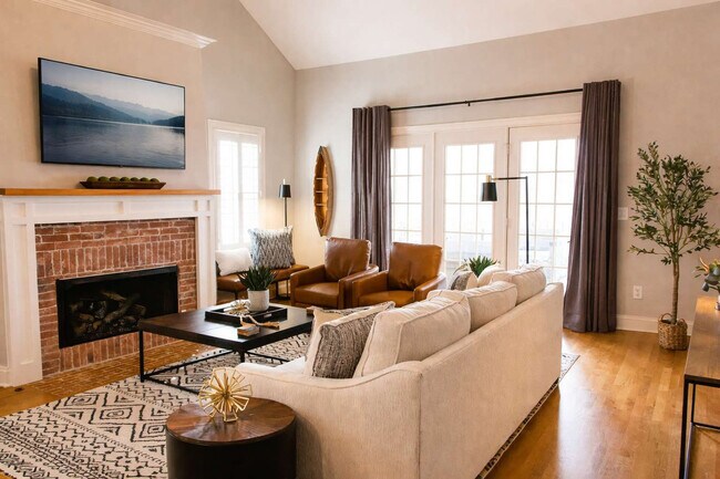 Building Photo - 131F Woodmont Blvd