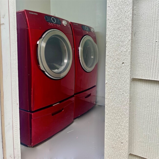 Building Photo - 2015 South Blvd