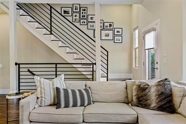 Building Photo - 5820 Bryan Pkwy