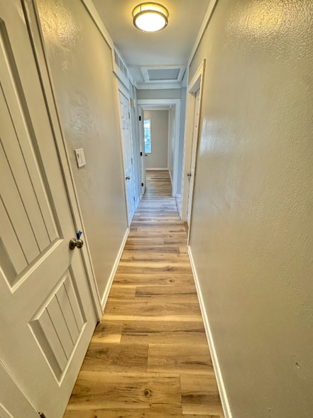 Building Photo - 320 May Dr