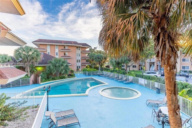 Building Photo - 17600 NW 68th Ave