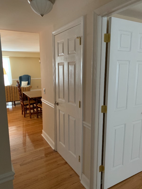 Building Photo - 147 E 3rd St