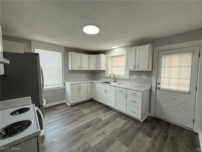 Building Photo - 2065 23rd St