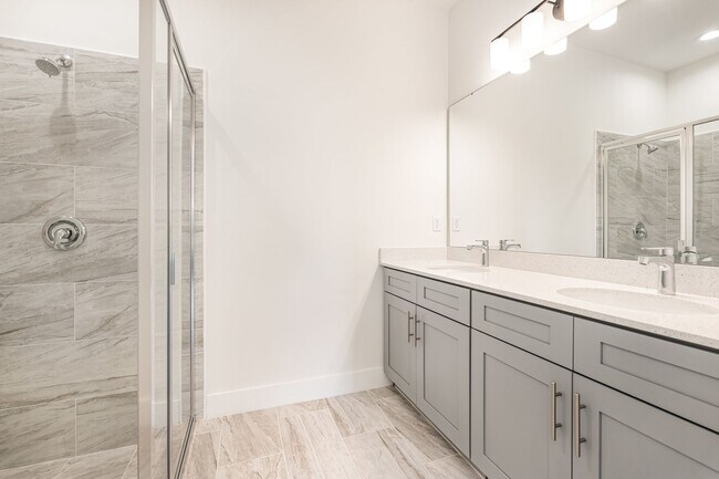 Building Photo - BRAND NEW! 4/2 PALM BAY!