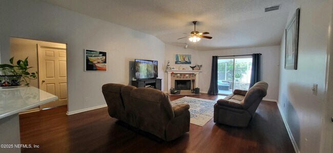 Building Photo - 1763 Covington Ln