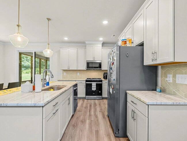 Building Photo - Build Equity Like a Homeowner – Lease to Own