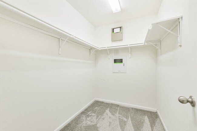 Building Photo - 2036 Elkington Cir