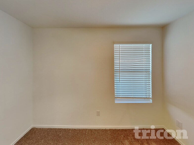 Building Photo - 5927 Forenoon Dr