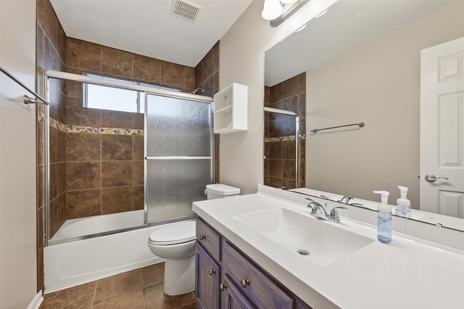 Building Photo - 10827 Oak Bayou Ln