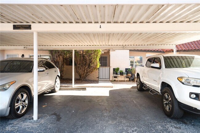 Building Photo - 2732 Eldora Cir