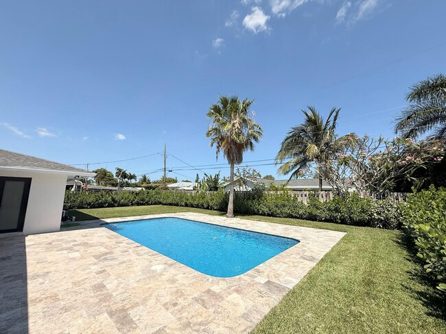 Building Photo - 4760 NW 5th Ln