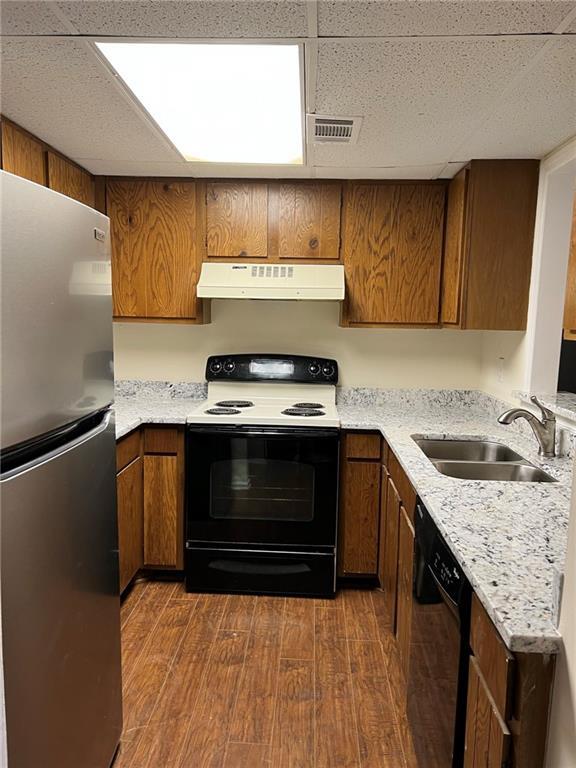 Building Photo - 1717 Wynndowne Trail