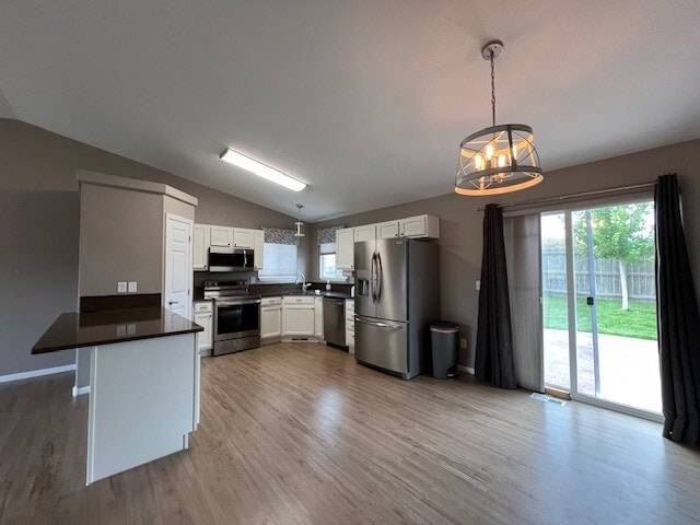 Building Photo - 4717 S Pointe Dr