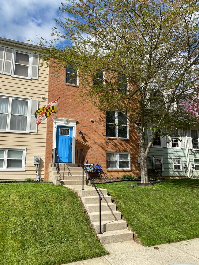 Primary Photo - 17 Gallorette Ct