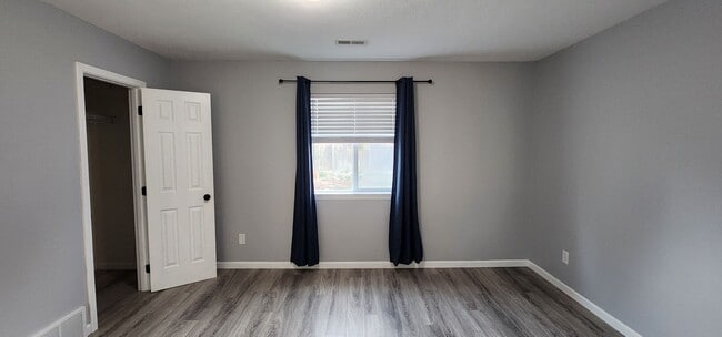 Building Photo - Beautiful 3 Bed, 2 Bath Home w/ Office in ...
