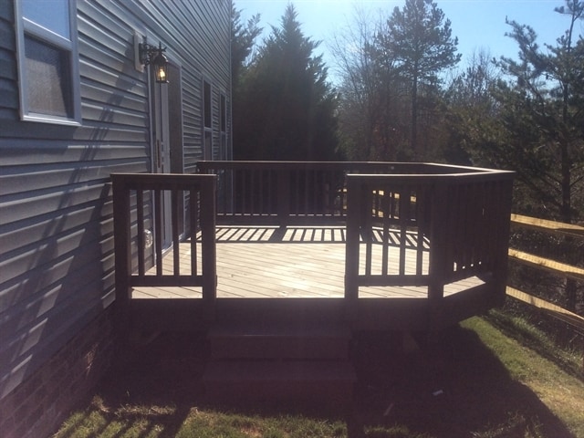 Building Photo - 2938 Deep Cove Dr NW