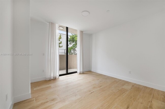 Building Photo - 3034 Oak Ave