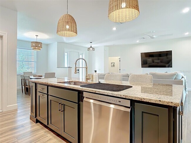 Building Photo - 26 Medalist Way