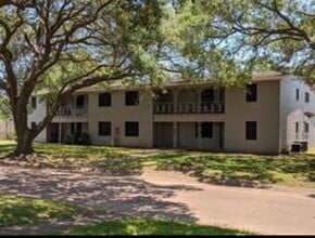 Building Photo - 1867 Florida Dr