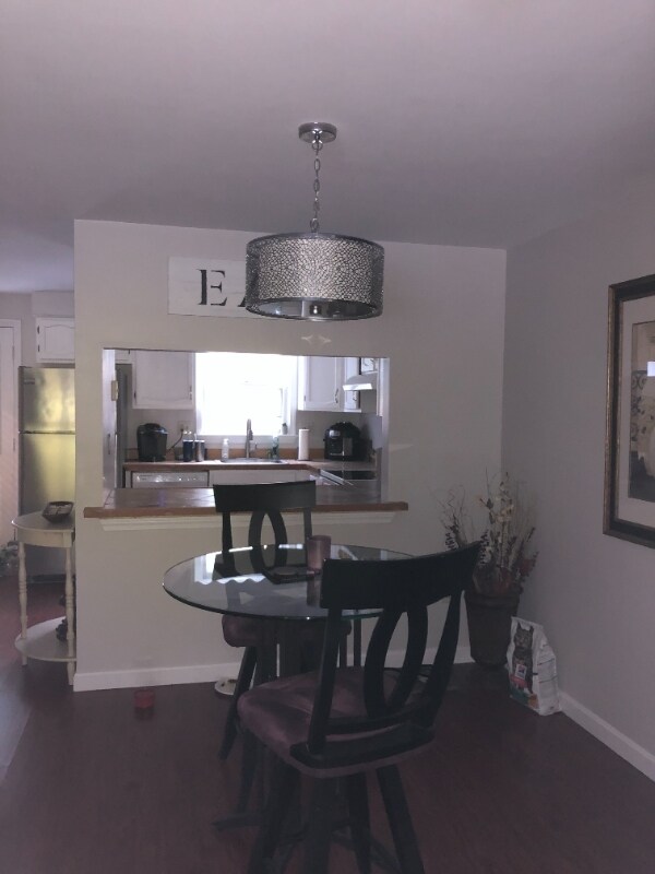 Building Photo - 21 Blossom Ln