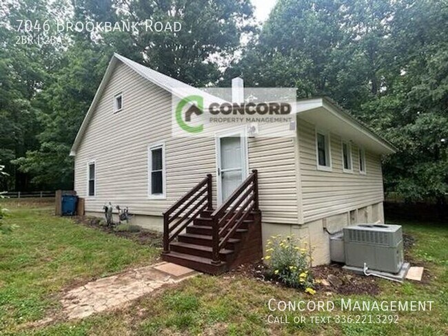 Building Photo - 7046 Brookbank Rd