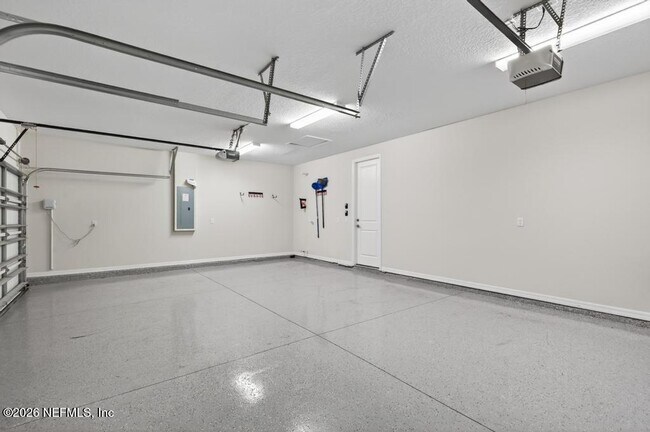 Building Photo - 3399 Kindlewood Dr