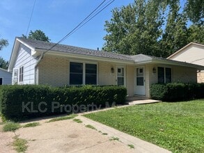 Building Photo - 1550 NW 81st St