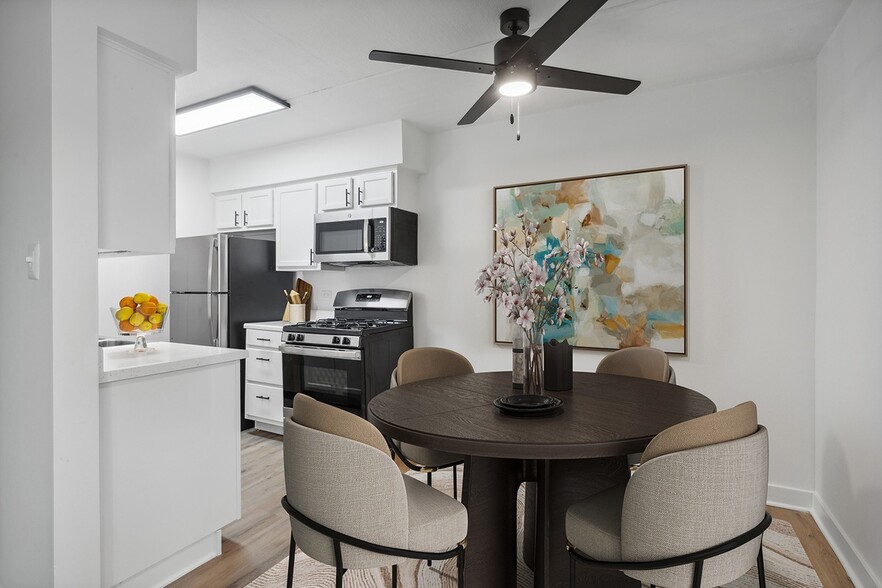 ReNew Des Plaines 730 W Algonquin Rd Des Plaines IL 60016 Apartment