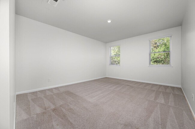 Building Photo - 1011 Alta Vis Ln