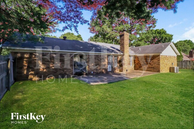 Building Photo - 3511 Morning Light Dr