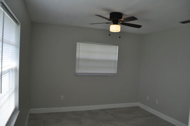 Building Photo - Quaint Home with all Tile floors