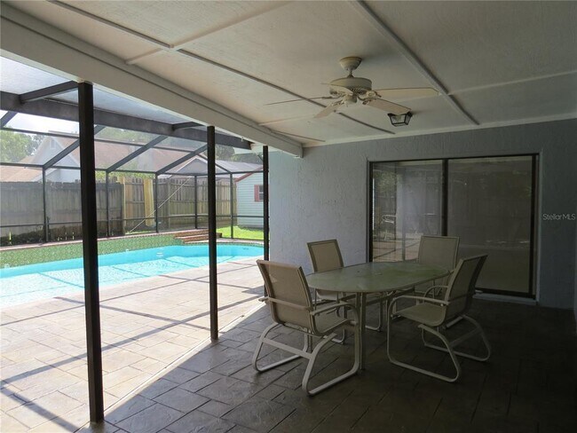 Building Photo - 4023 Paddlewheel Dr