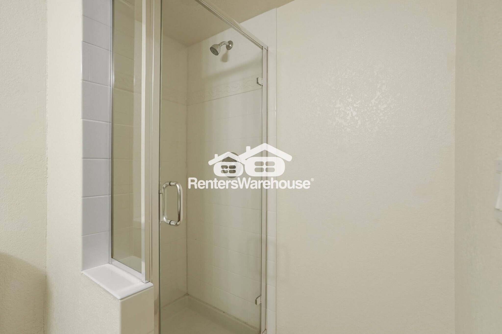 Building Photo - 14120 E Temple Dr