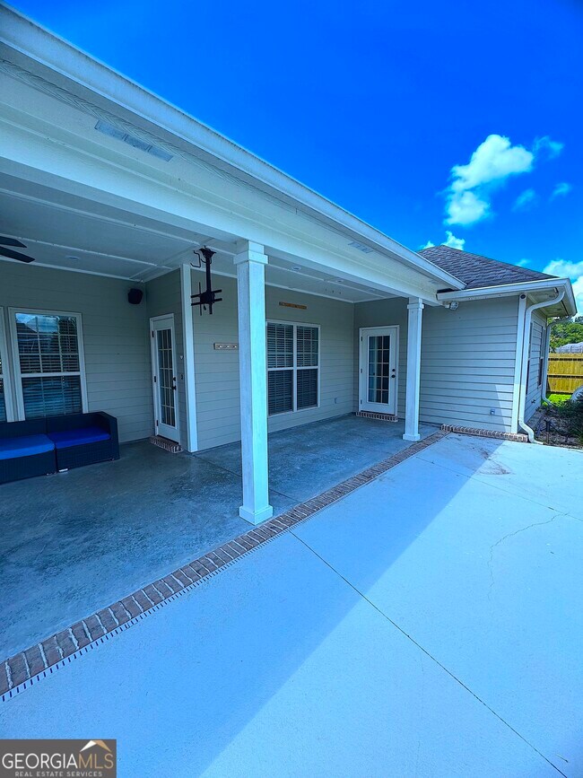 Building Photo - 5049 Carlton Ridge Cir