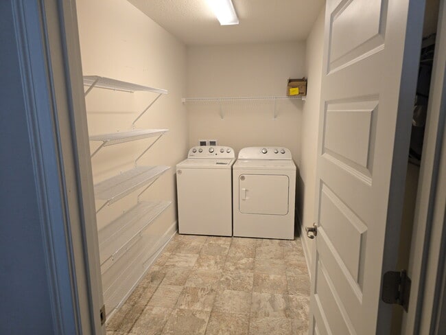 Building Photo - 1252 Nelson Park Ct