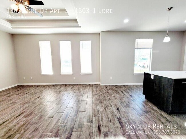 Building Photo - 1303 Lore Dr