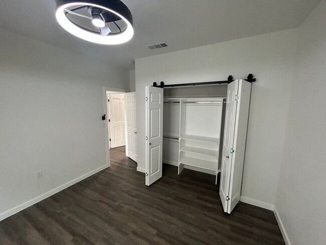 Building Photo - 3 Bedroom 2 Bath Home Modesto Ca