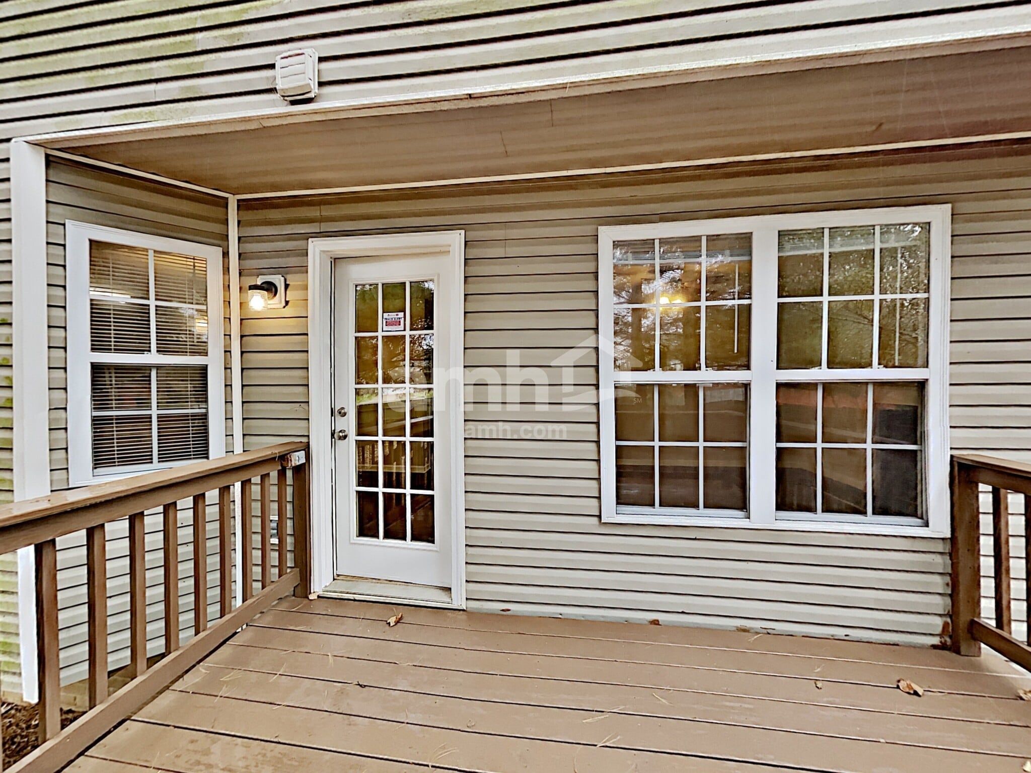 Building Photo - 1824 Devon Dr