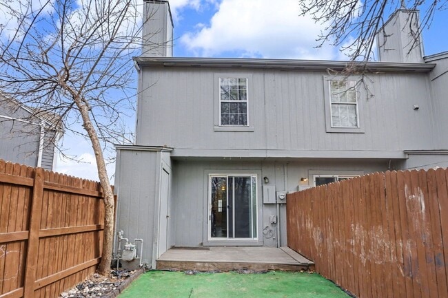 Building Photo - 4152 Charleston Dr