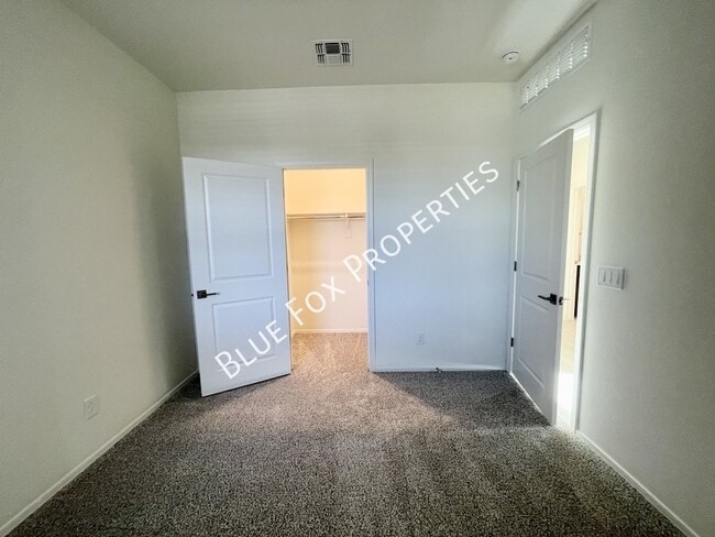 Building Photo - 10692 W Dickerson Dr