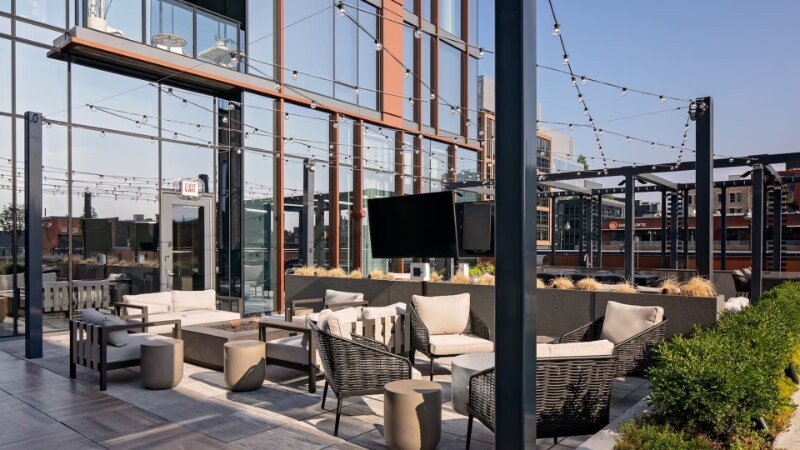 Building Photo - 1104 W Randolph St