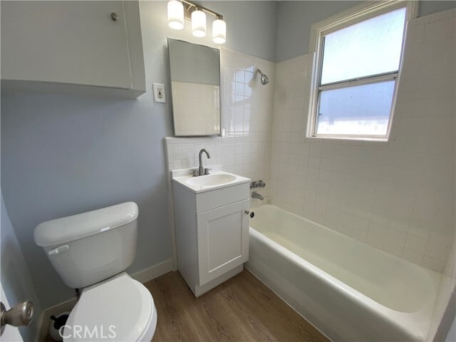 Building Photo - 506 W L St