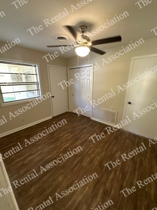 Building Photo - 316 Wallace Dean Rd