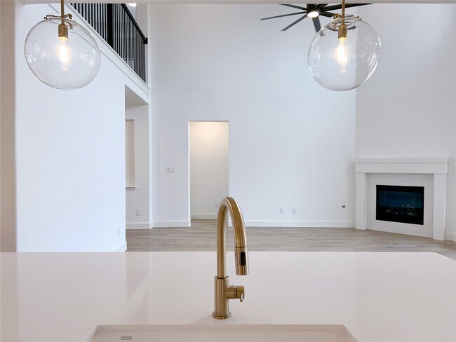 Building Photo - 29847 Longleaf Grv Ln