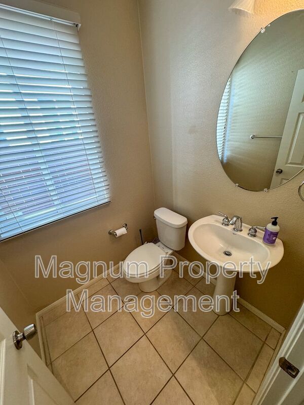 Building Photo - 31486 Pennant Ct
